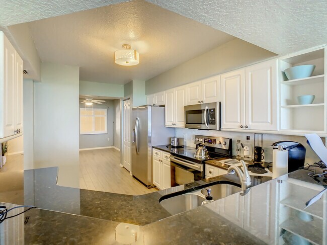 Building Photo - 1851 Jimmy Buffett Mem Hwy