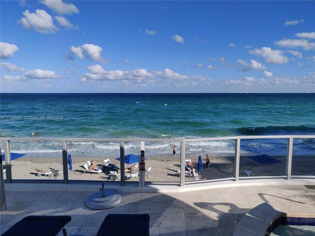 Building Photo - 3101 S Ocean Dr