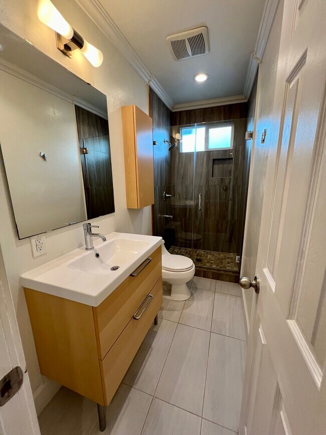 Second Bathroom - 4114 Albright Ave