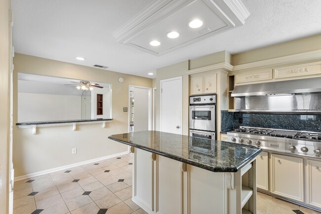 Building Photo - 15107 Easton Park Dr