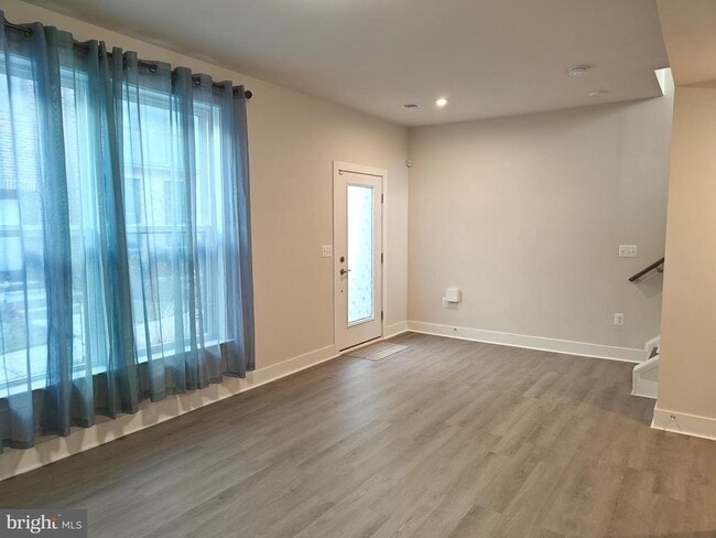 Building Photo - 2393 Liberty Lp