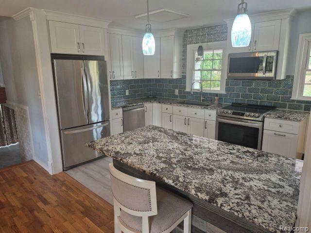 Building Photo - 12387 Milford Rd