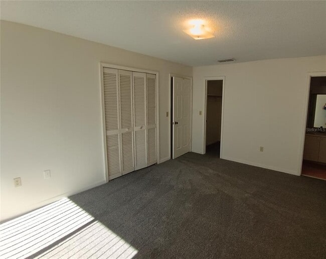 Building Photo - 408 E Warren Ave