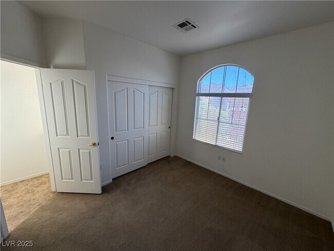 Building Photo - 10596 Bardilino St