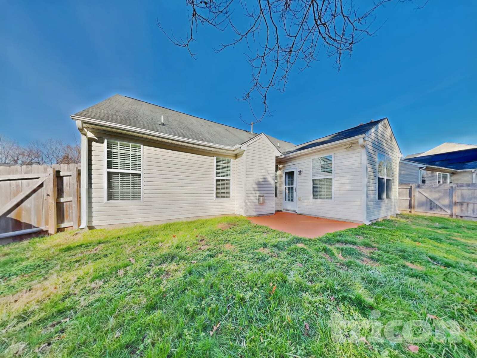 Building Photo - 1933 Pavilion Dr