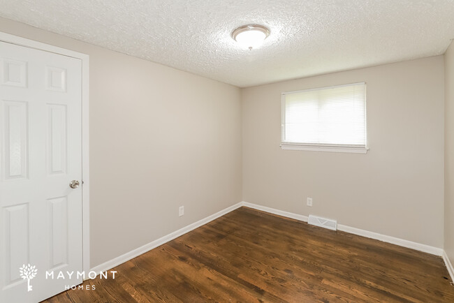 Building Photo - 3-Bedroom Home with Spacious Living Area