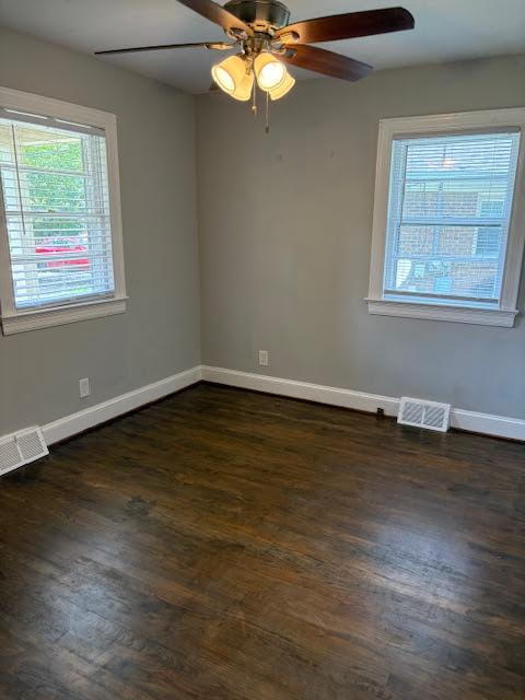 Building Photo - "Charming 3-Bed Duplex with Gleaming Hardw...