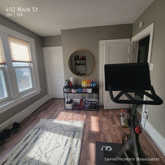 Building Photo - 3 Bedroom / 1 bathroom Home in Hellertown!!