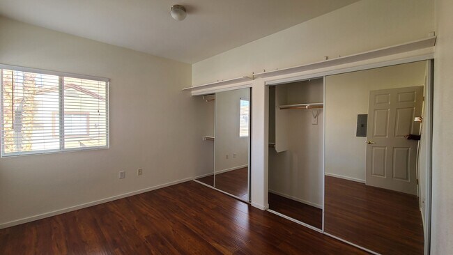 Building Photo - 2 Bedroom Condo located in Southwest Las Vegas