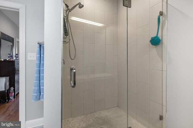 Building Photo - 2524 Sepviva St