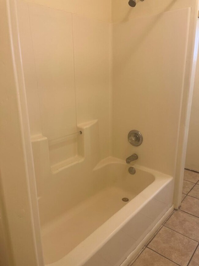 Building Photo - *** 2 Bedroom /1 Bath in Prescott Valley ***