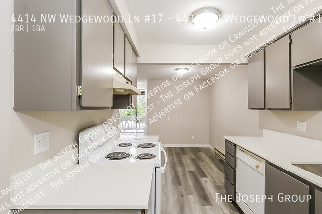 Building Photo - 4414 NW Wedgewood Ln