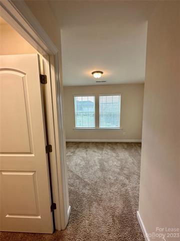 Building Photo - 5840 Clan MacLaine Dr