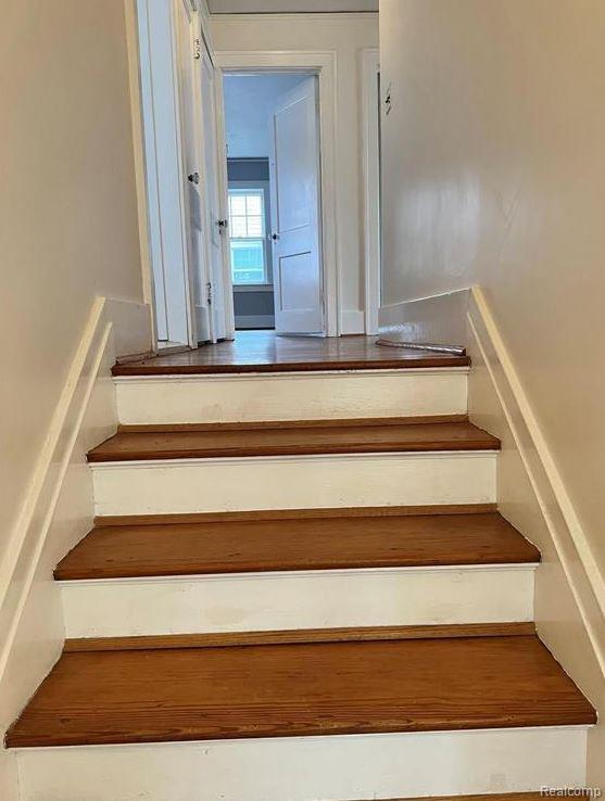 Building Photo - 1072 Ridgedale Ave