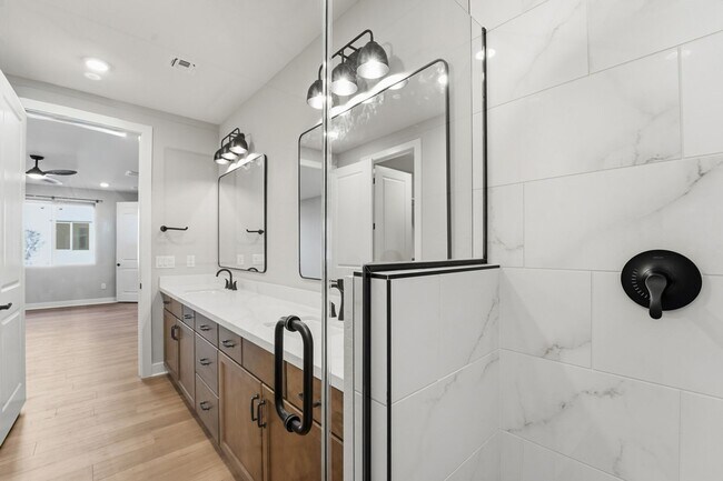 Building Photo - Brand-New 2025 Contemporary Condo | 2 Bed + 2 Bath | Prime North Phoenix Location