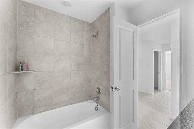 Building Photo - 1413 Vattier St