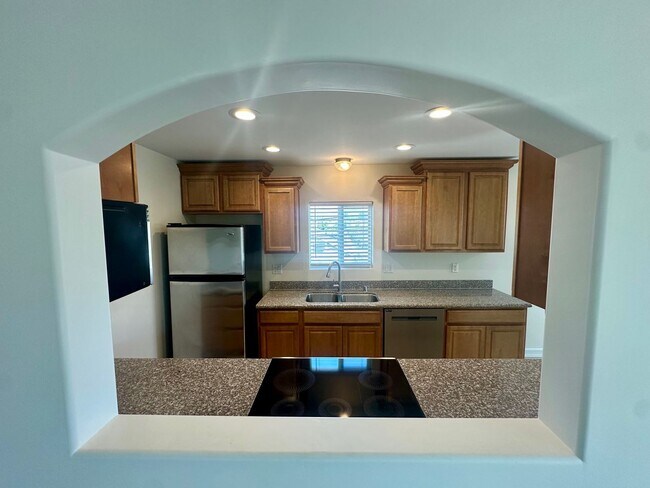 Building Photo - North Park 2bed/2bath with parking