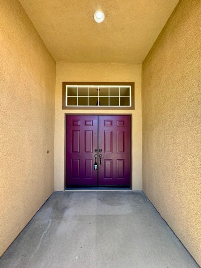 Building Photo - Available for LEASE! 3 bedroom 2 bathroom ...