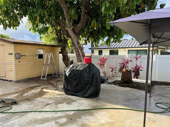 Building Photo - 13485 SW 28th St