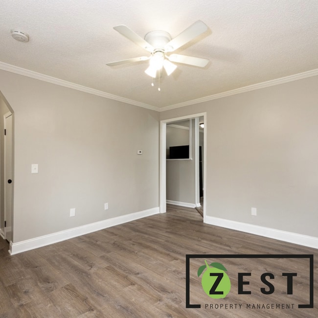 Building Photo - BEAUTIFUL SINGLE FAMILY HOME! OPEN HOUSE F...
