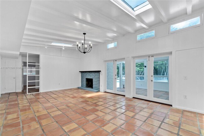 Building Photo - 7500 SW 75th St