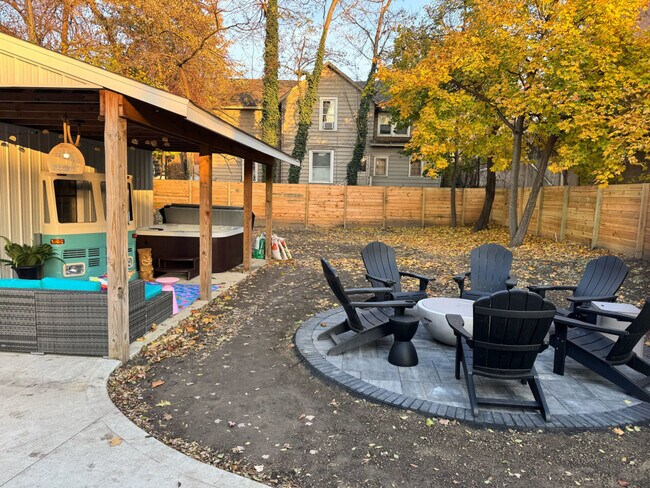 Building Photo - 25 N Rose Blvd