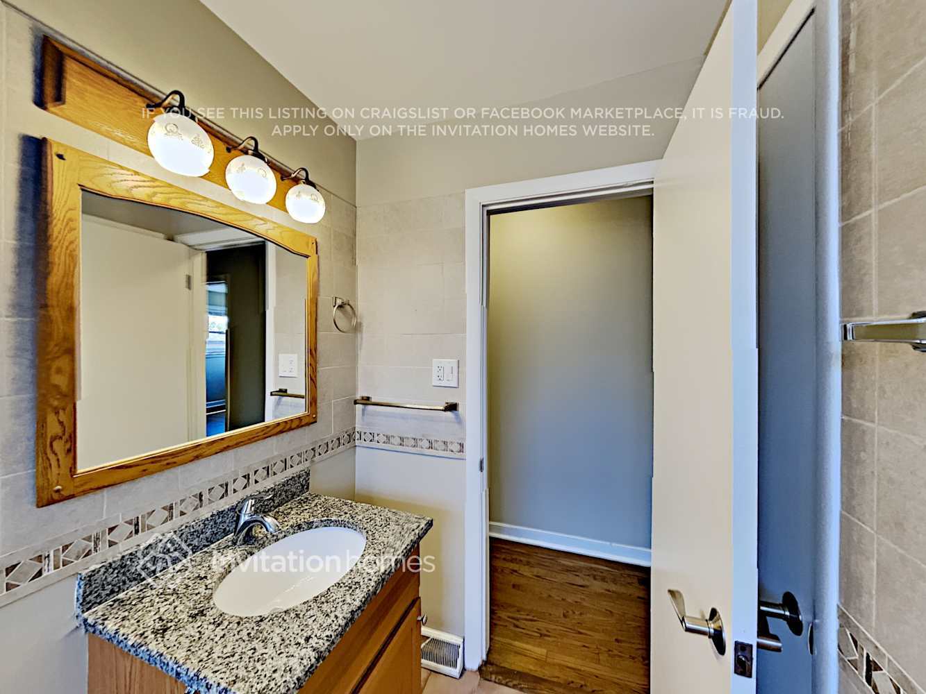 Building Photo - 10024 Minnick Ave