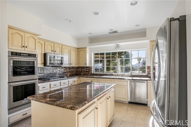 Building Photo - 1030 Calle Rey