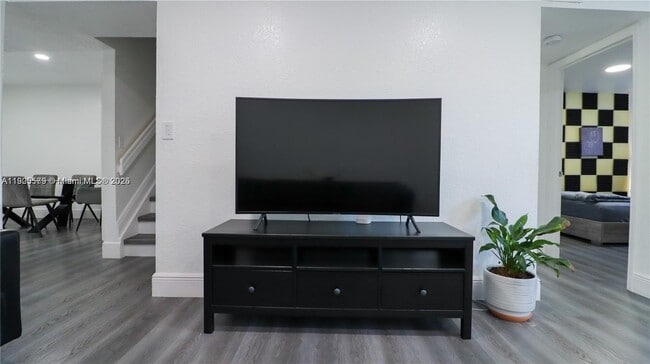 Building Photo - 15330 SW 134th Pl