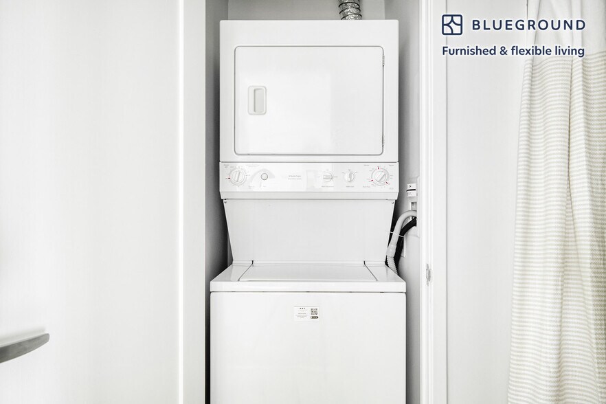 Building Photo - 285 Third Street-SI FL6-ID592