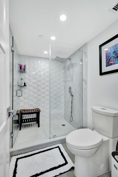 Building Photo - 3912 S Ocean Blvd