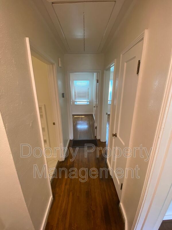Building Photo - 4833 Appian Way
