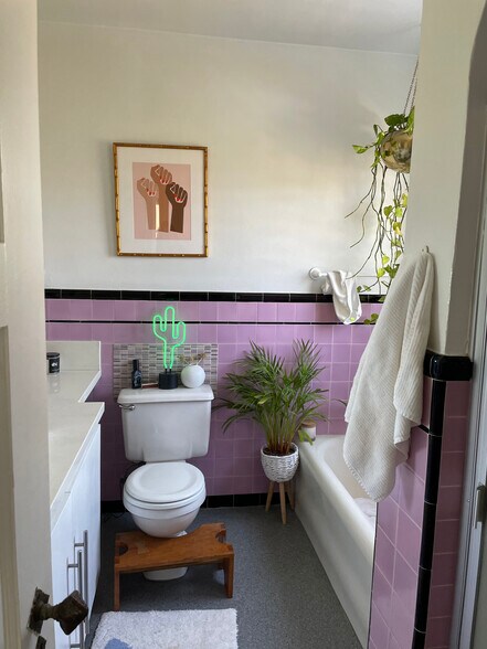 Bathroom - 2414 Tesla Terrace