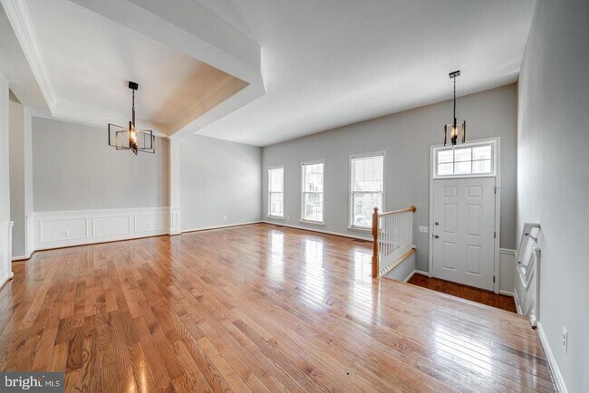 Primary Photo - 6138 Manchester Park Cir