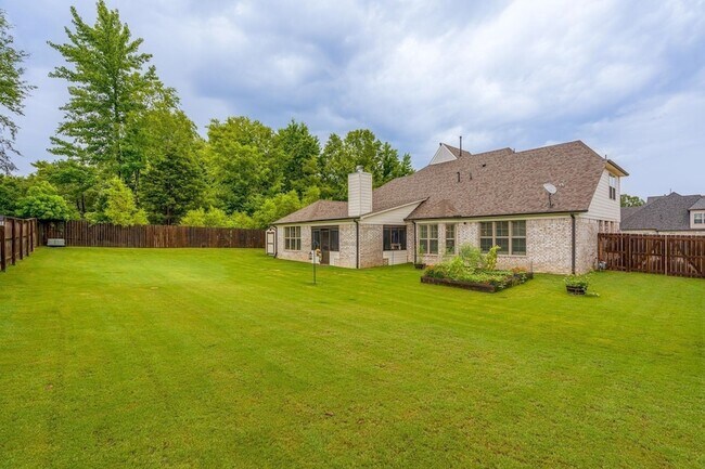 Building Photo - 1217 Pilgrim Ridge Rd