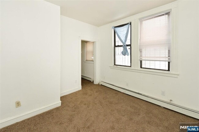 Building Photo - 100 N 9th St