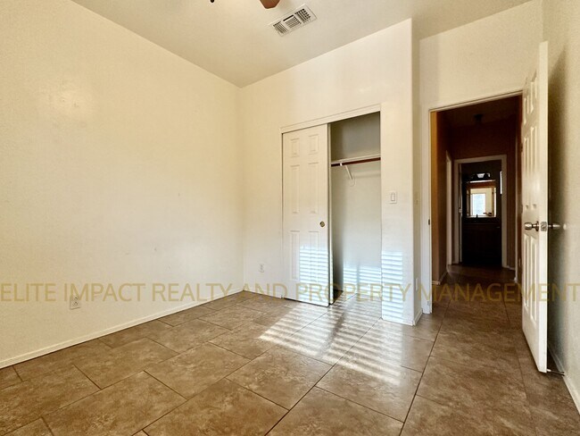 Building Photo - 8999 E Marci Lynne Way
