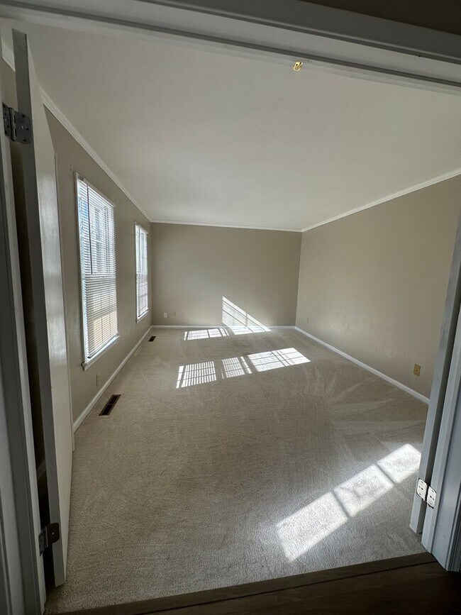 Building Photo - Virginia Beach-Wesleyan Pines Single Famil...