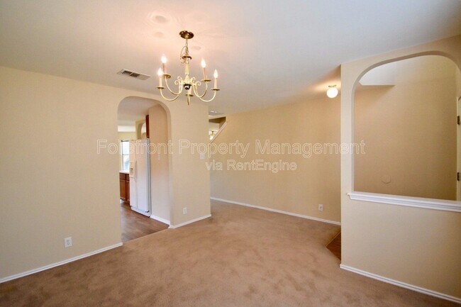 Building Photo - 10527 Cub Haven