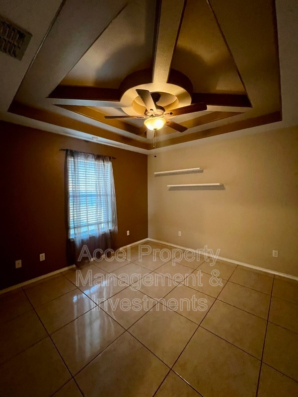 Building Photo - 312 Kika De La Garza St