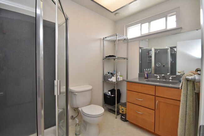 Building Photo - COMING SOON! | $3,990 /  BEAUTIFUL BROOKVALE HOME IN CENTRAL FREMONT