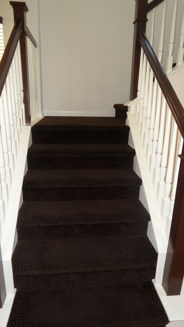 Building Photo - 3BR 2.5 BA 2 Story Home with 2 Car Garage