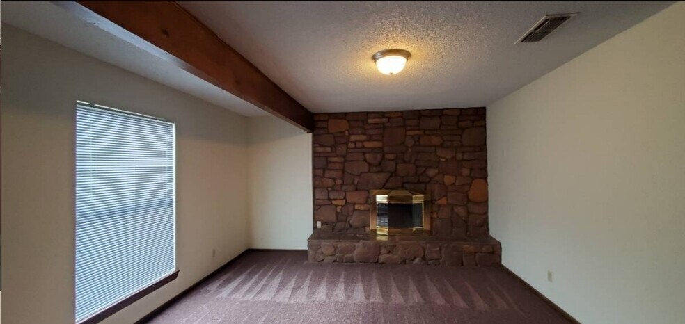 Building Photo - 5112 Shadylane Dr