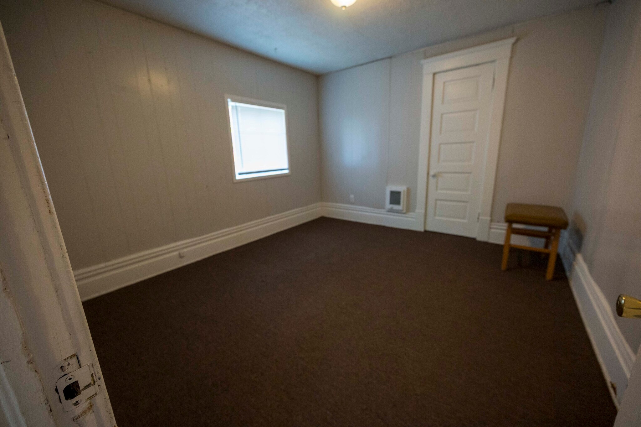 Bedroom - 319 N Sycamore St