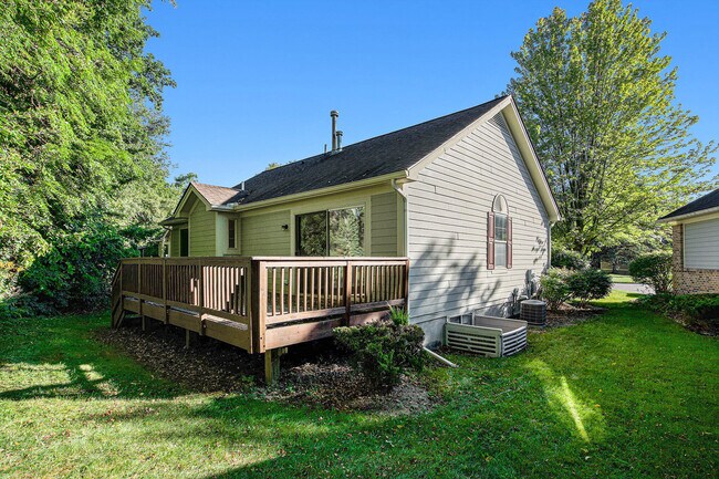 Building Photo - 4058 Boulder Pond Dr