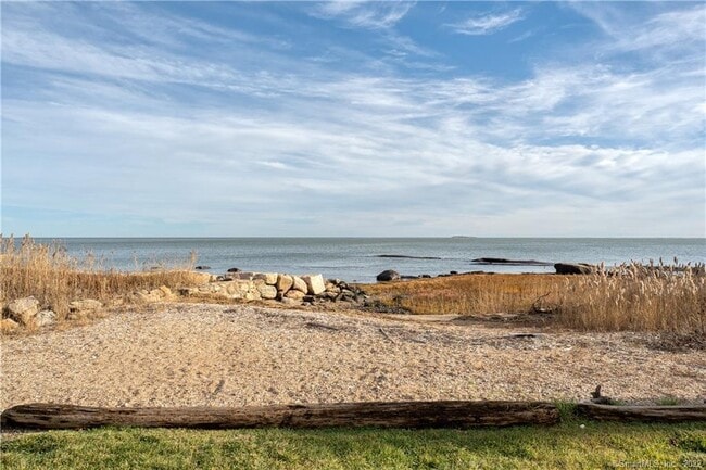 Building Photo - 624 Vineyard Point Rd