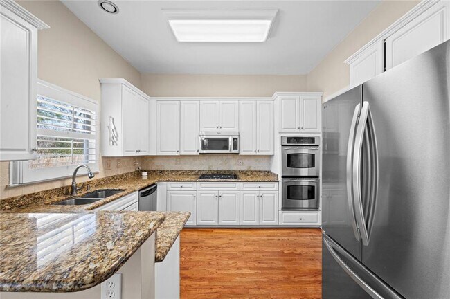 Building Photo - 2239 Snug Harbor NE