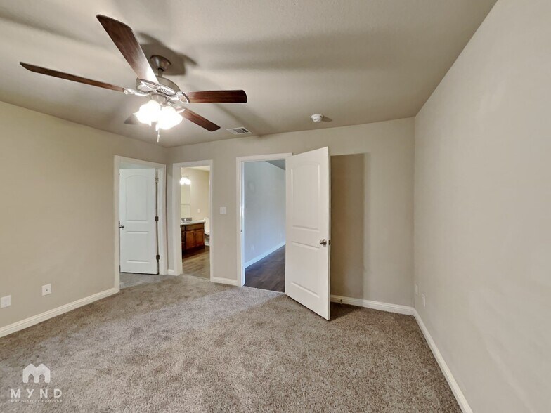 Building Photo - 786 Rolling Terrace Cir