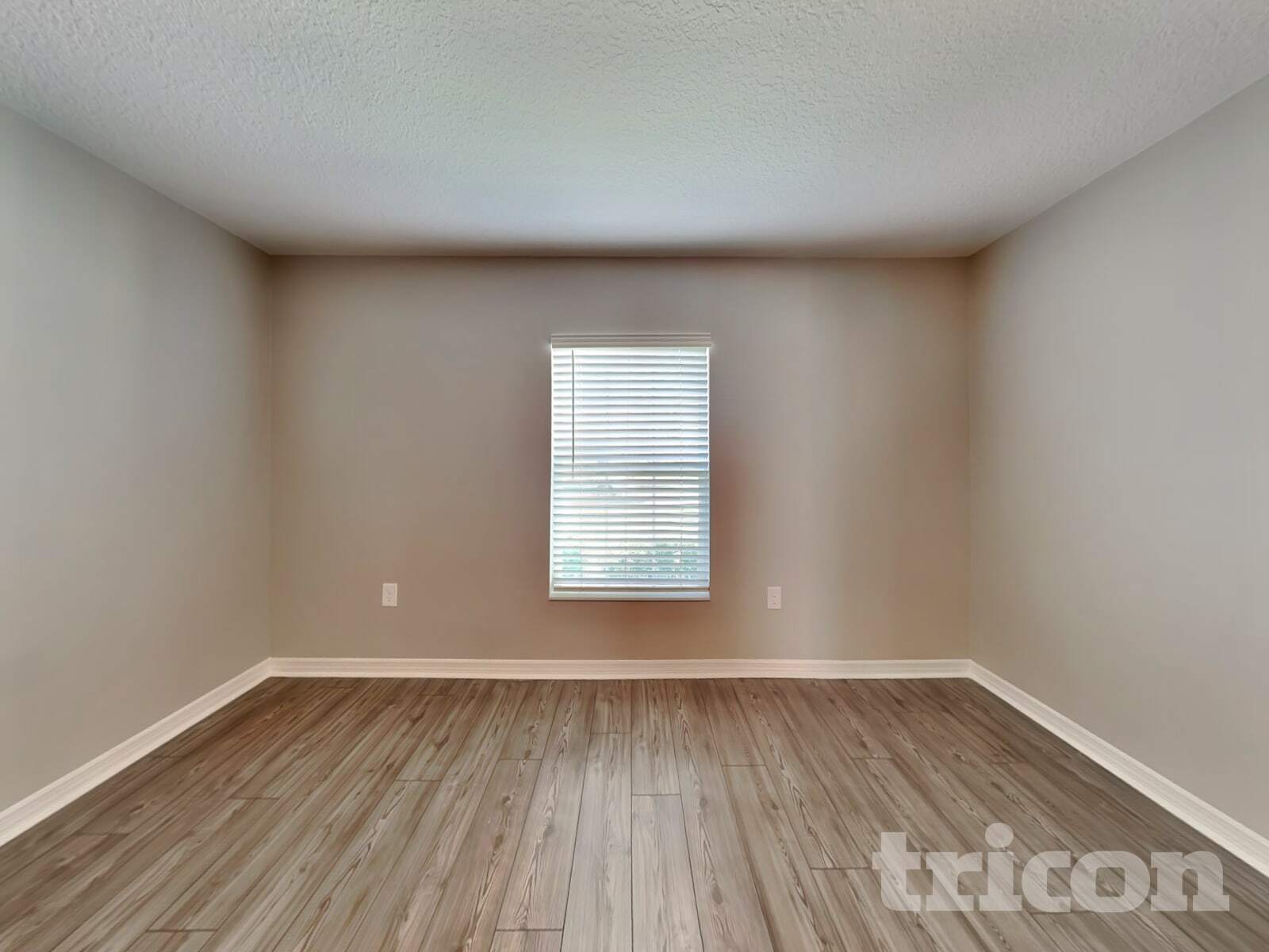 Building Photo - 6130 Dolostone Dr