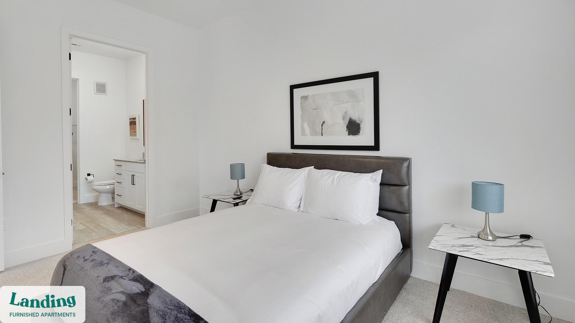 Building Photo - 650 E Sycamore St